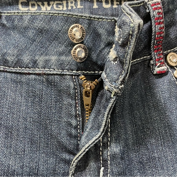 Cowgirl Tuff Co Jeans. Bootcut Women’s Size 28 Length 33 Studded Red Details - Picture 7 of 16